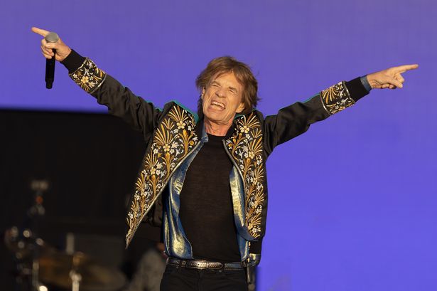 Rolling Stones pay tr...